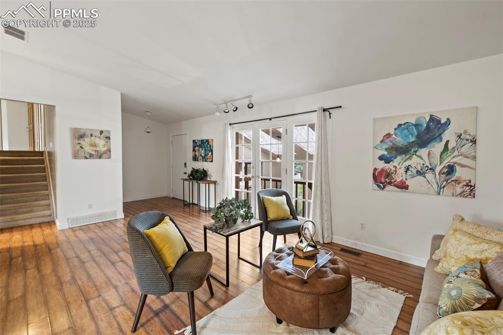 Image 10 of 49: Living Room
