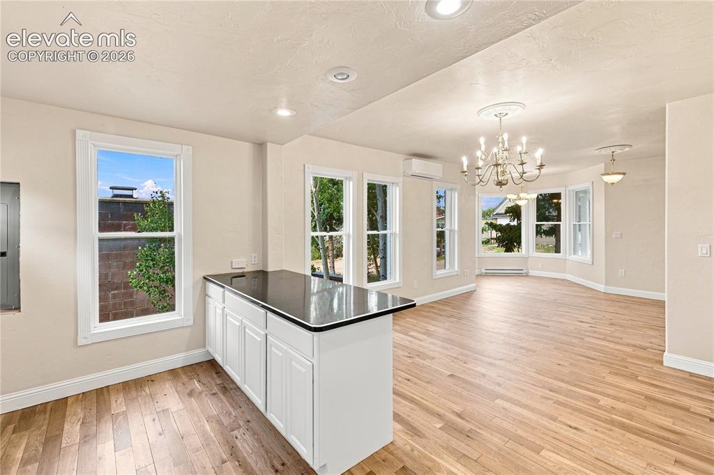 Image 13 of 43: Kitchen