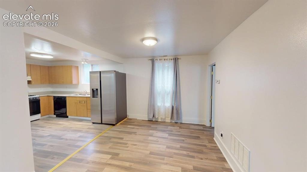 Image 13 of 49: Dining Room