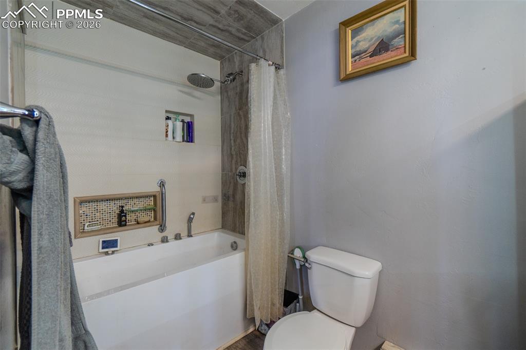 Image 11 of 25: Master Bathroom