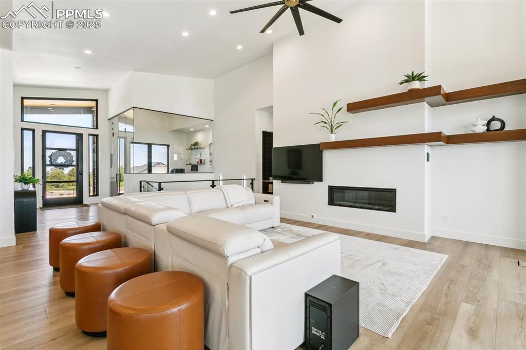 Image 11 of 50: Living Room