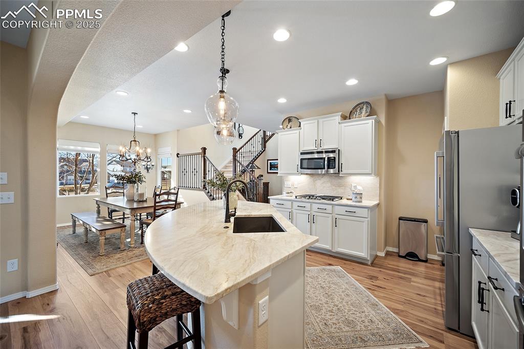 Image 12 of 45: Kitchen