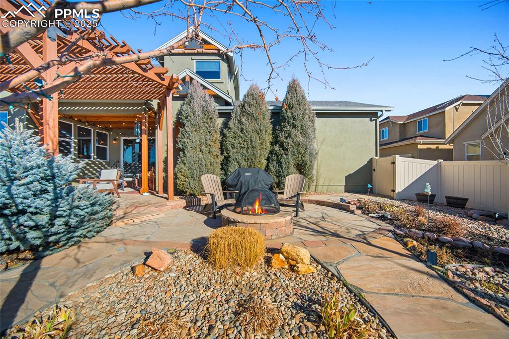 Image 36 of 45: Patio