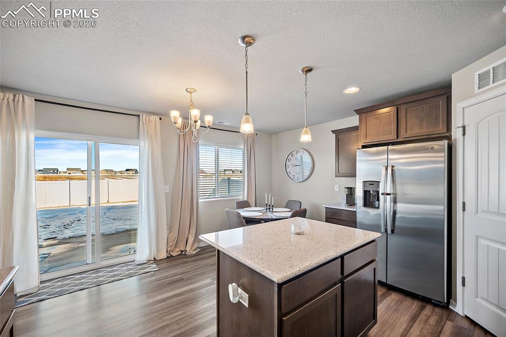 Image 12 of 41: Kitchen