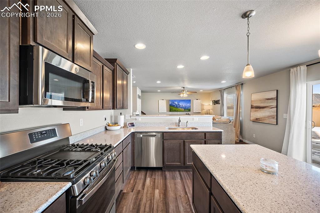 Image 13 of 41: Kitchen