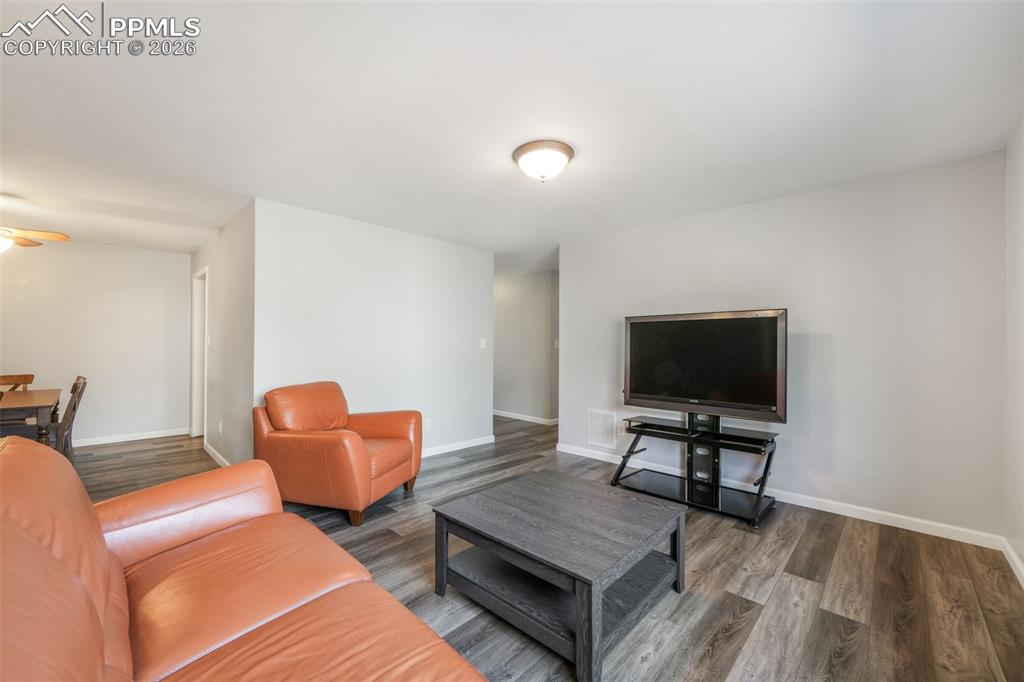 Image 3 of 50: Living Room