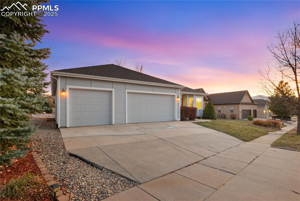 Image 10 of 45: Front of Structure