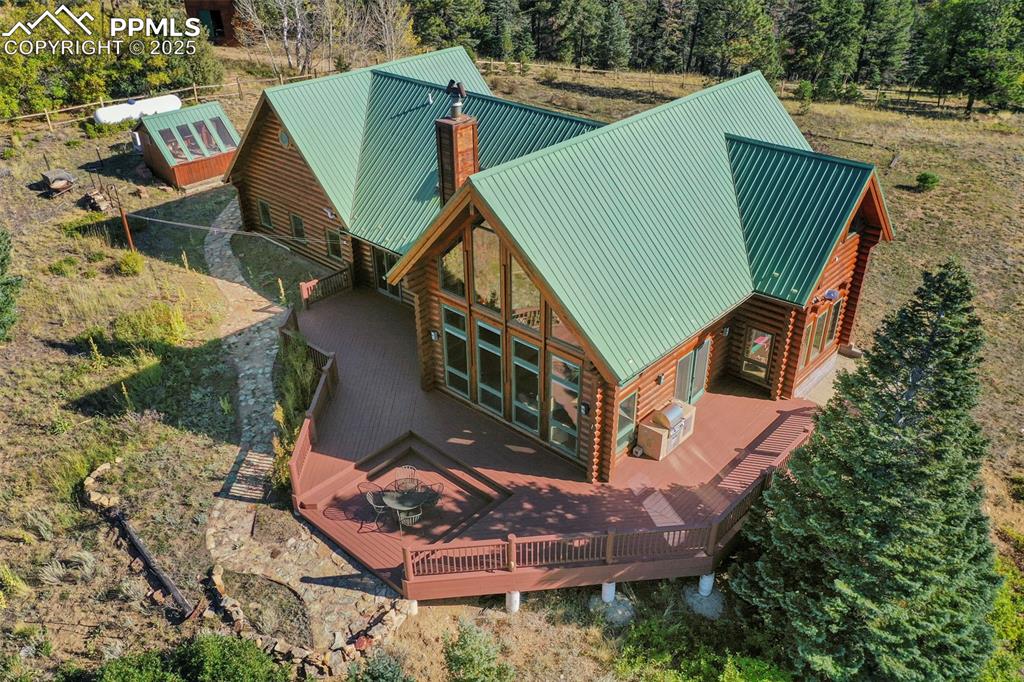 Image 36 of 50: Drone / aerial view