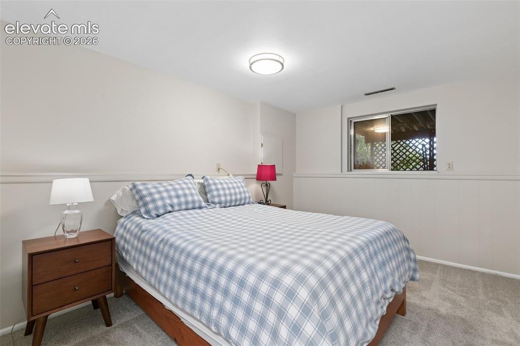 Image 40 of 48: Bedroom