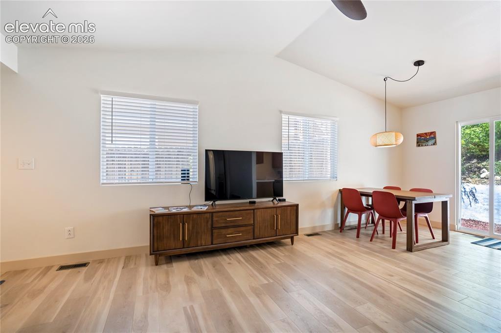 Image 10 of 50: Living Room