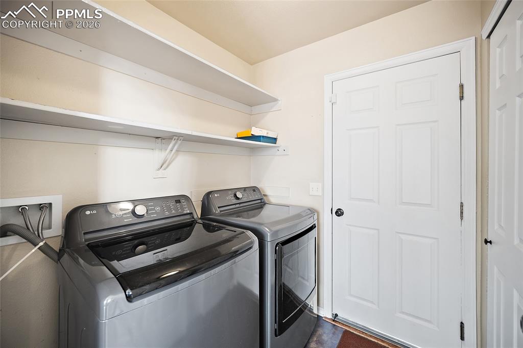 Image 12 of 41: Laundry