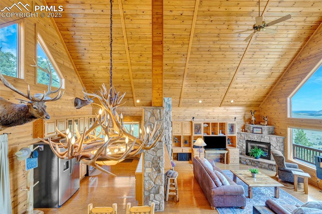 Image 10 of 49: Living Room
