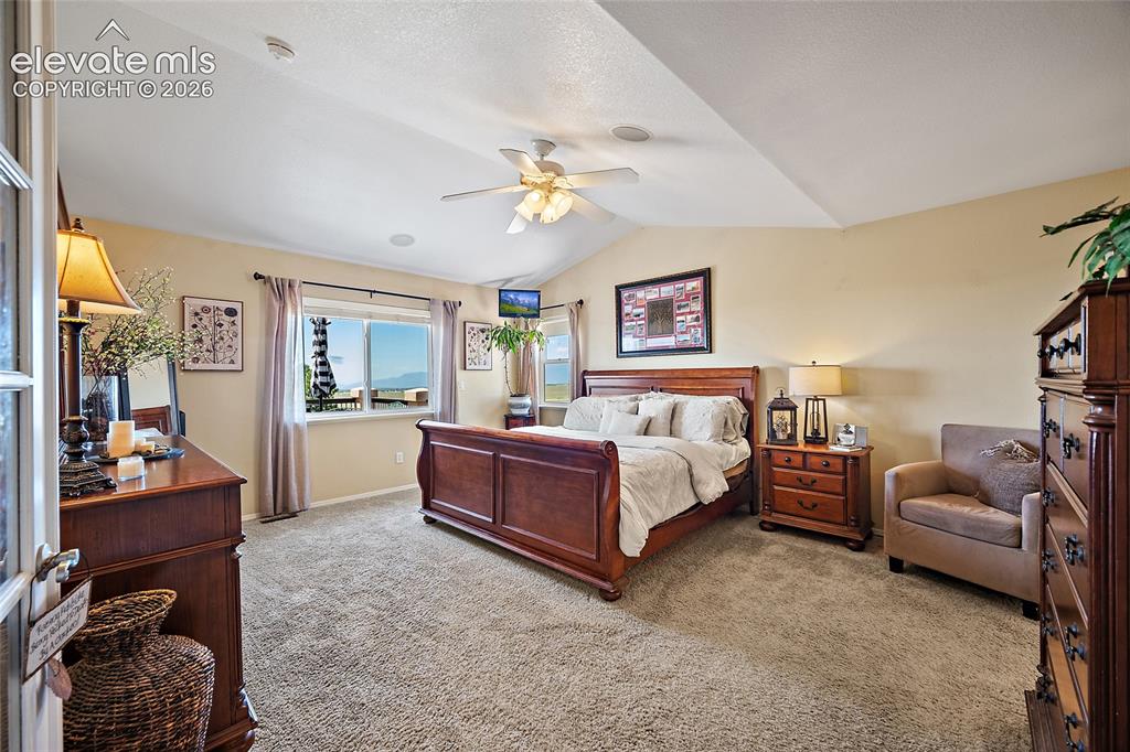 Image 16 of 47: Bedroom