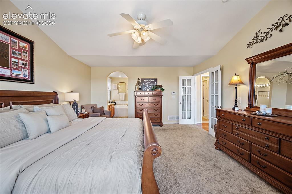 Image 17 of 47: Bedroom