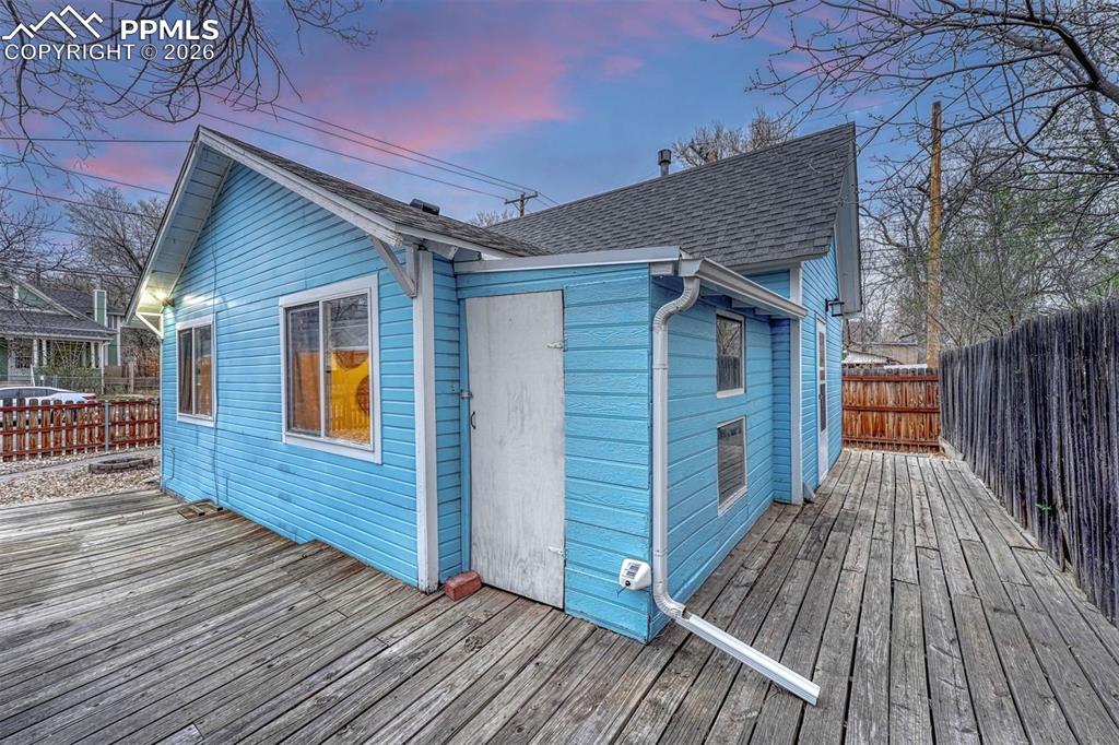 Image 26 of 30: Enjoy your own private outdoor retreat