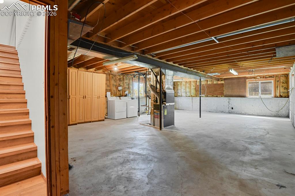 Image 21 of 31: Basement