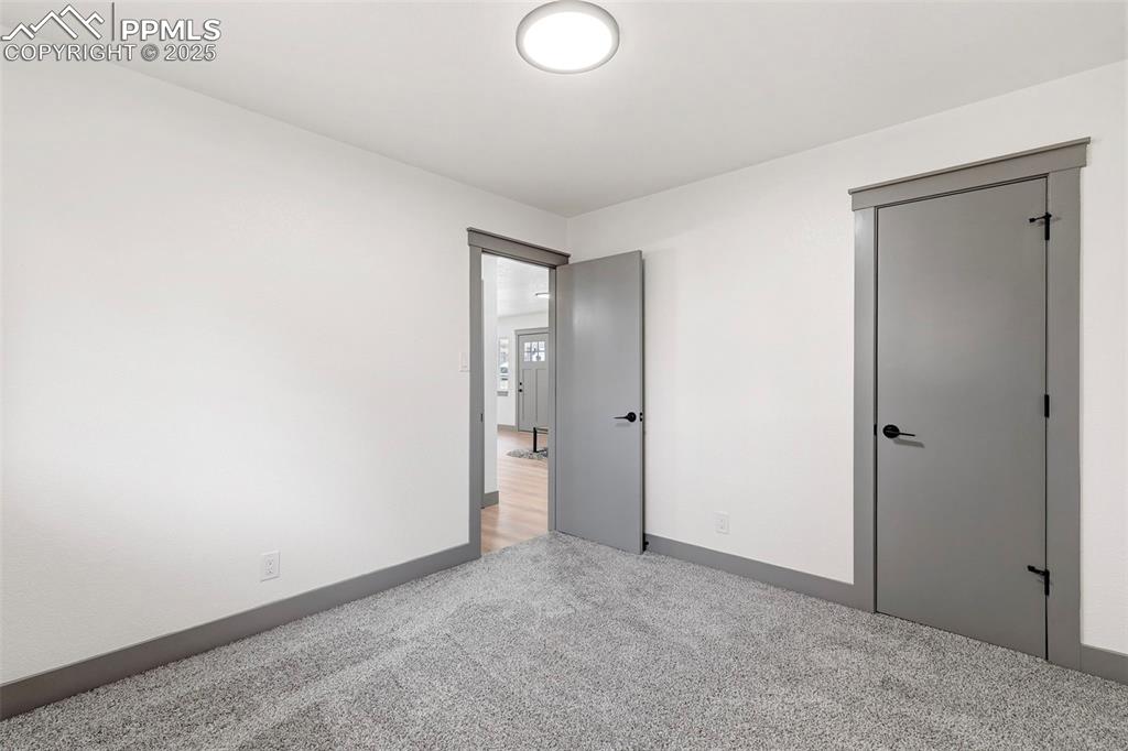 Image 24 of 47: Bedroom