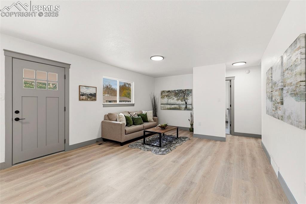 Image 6 of 47: Living Room