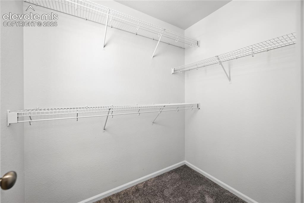 Image 21 of 48: Closet
