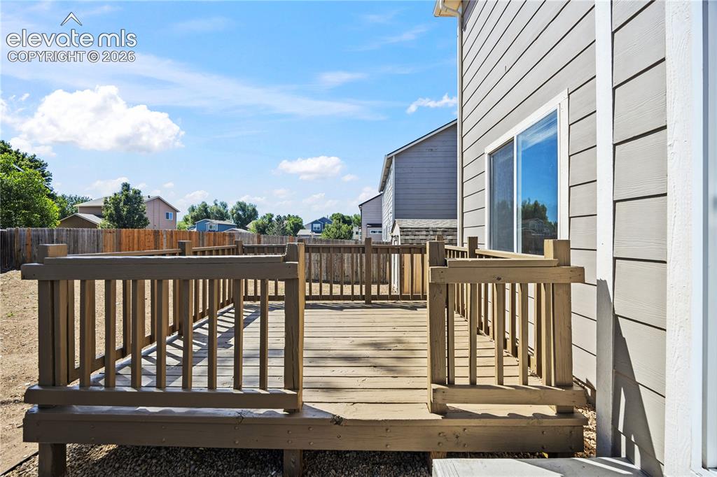 Image 36 of 48: Deck