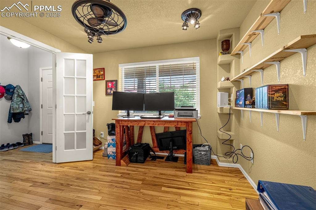 Image 6 of 46: Office
