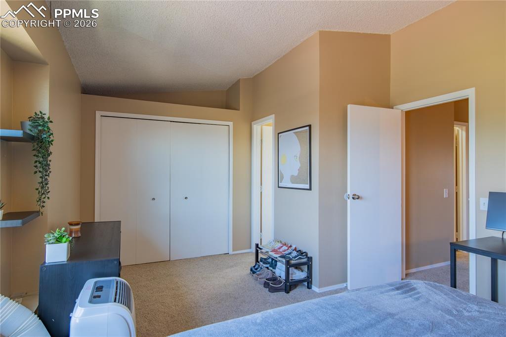 Image 19 of 33: Bedroom