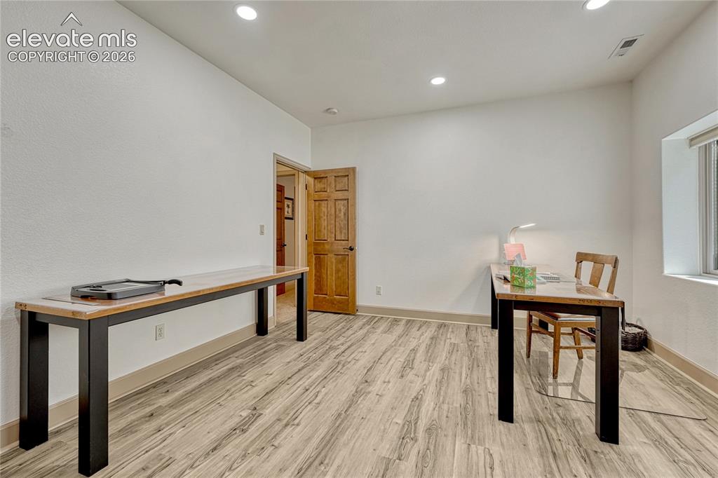 Image 37 of 48: Bonus Room