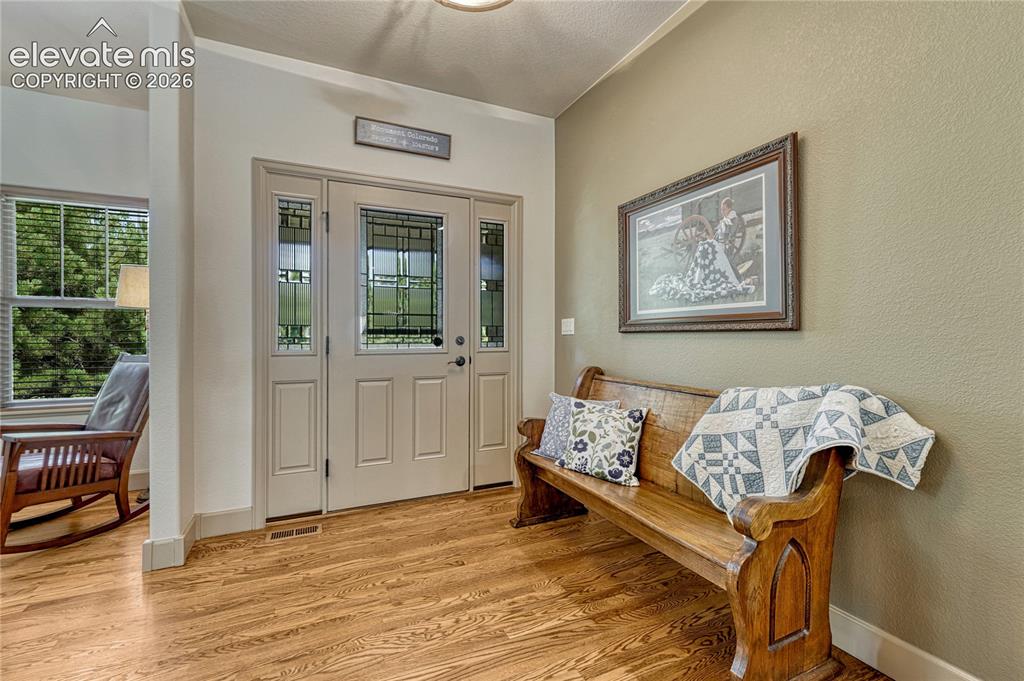 Image 6 of 48: Entry
