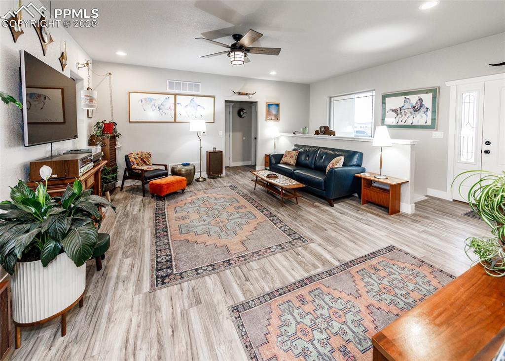 Image 7 of 40: Living Room