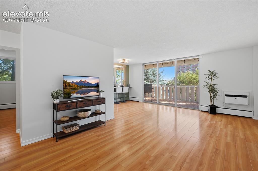 Image 7 of 22: Living Room