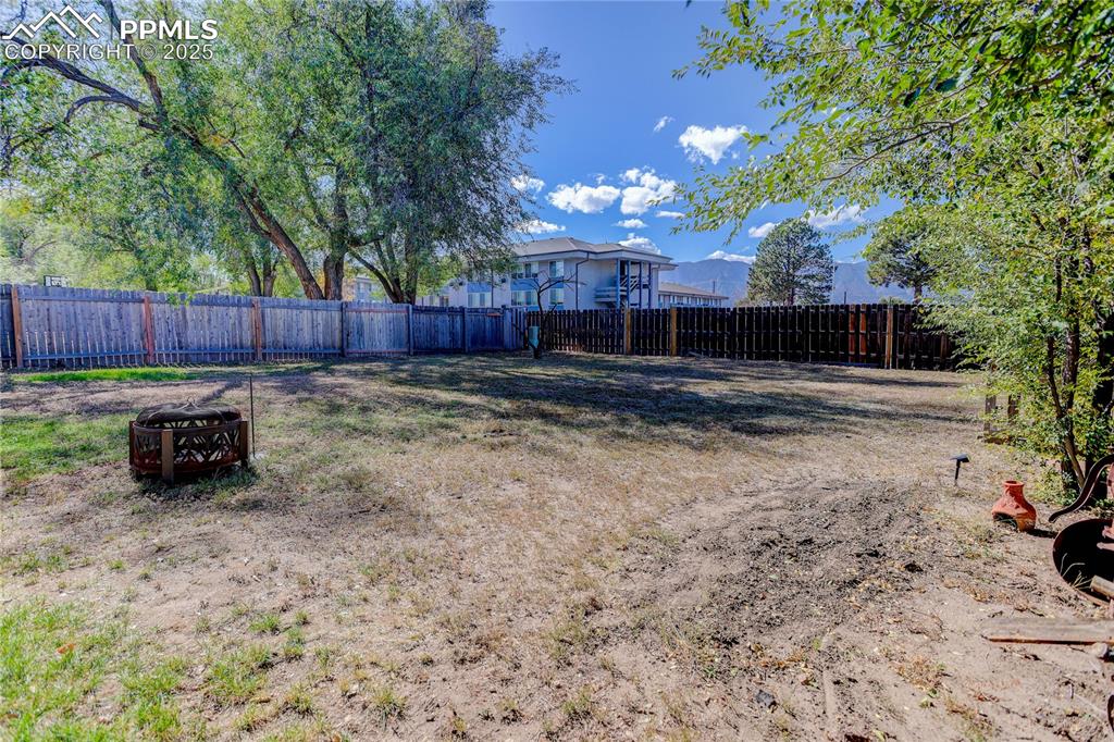 Image 16 of 21: Views to mountains