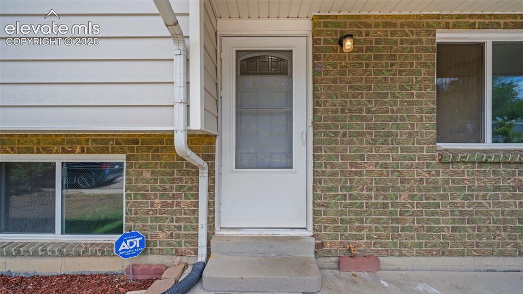 Image 4 of 35: Entry