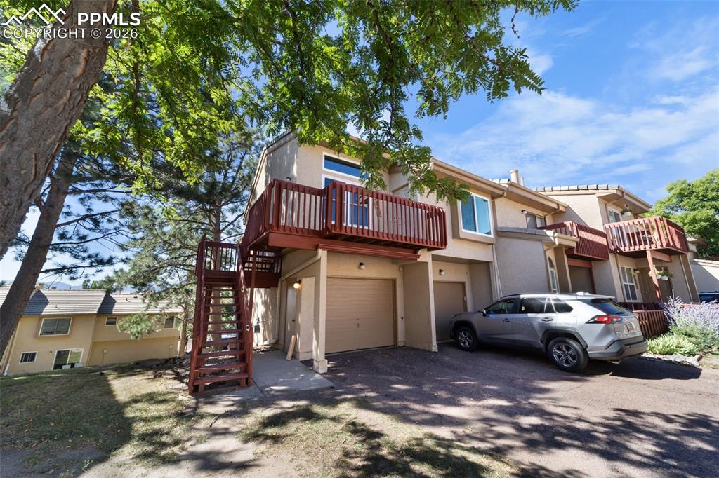 Image 11 of 33: Front of Structure