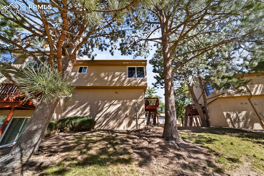 Image 15 of 33: Back of Structure