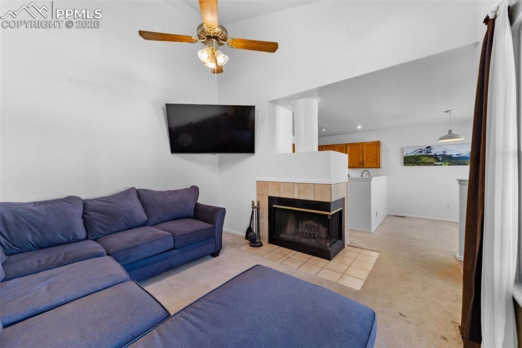 Image 19 of 33: Living Room