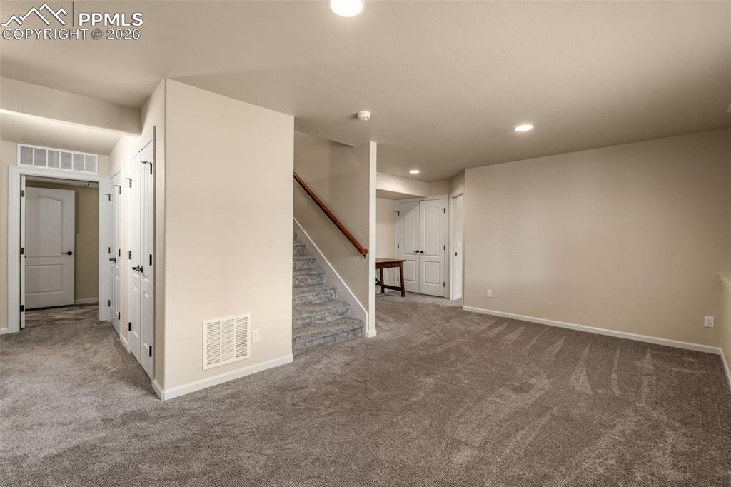 Image 36 of 48: Family Room