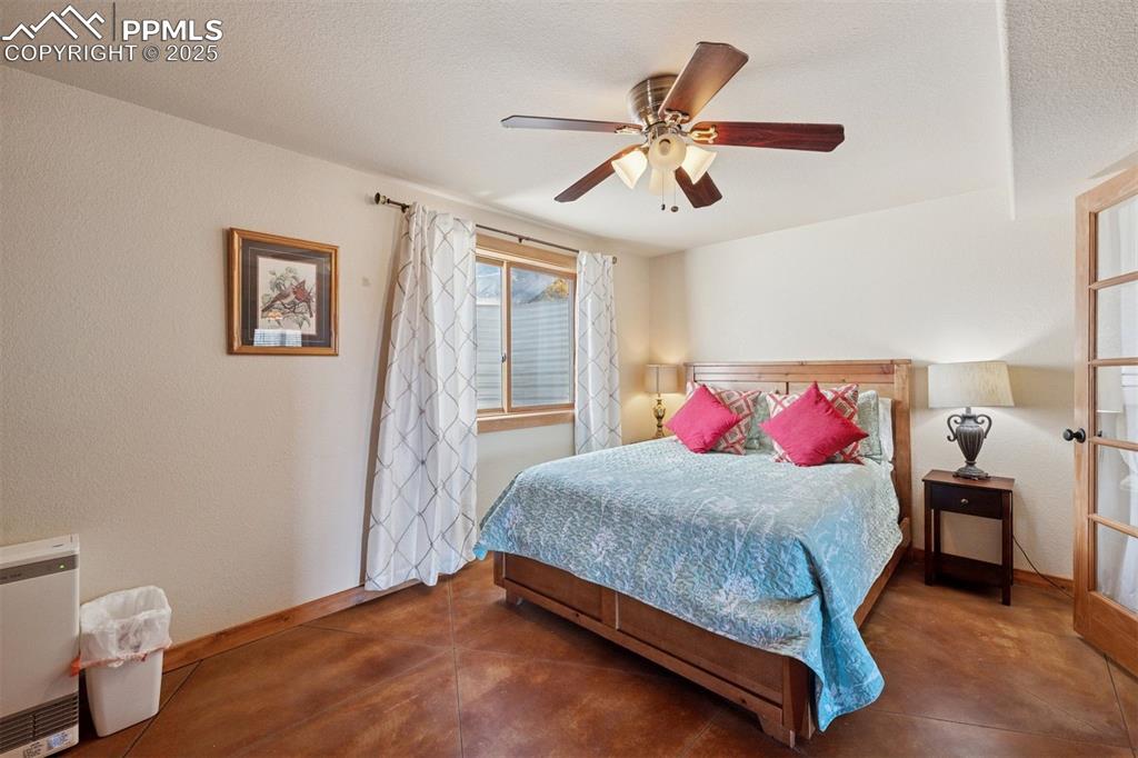 Image 24 of 49: Bedroom