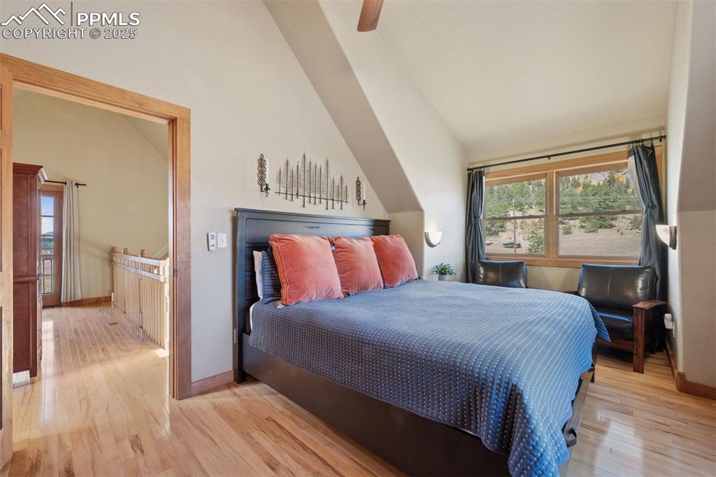 Image 3 of 49: Bedroom