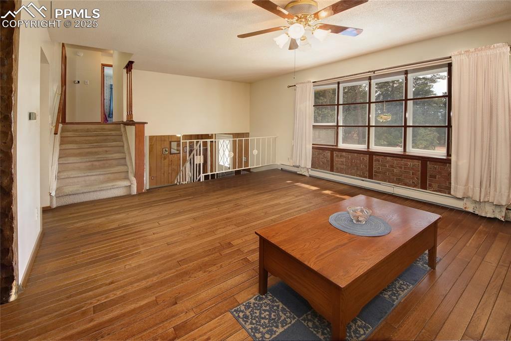 Image 11 of 43: Living Room