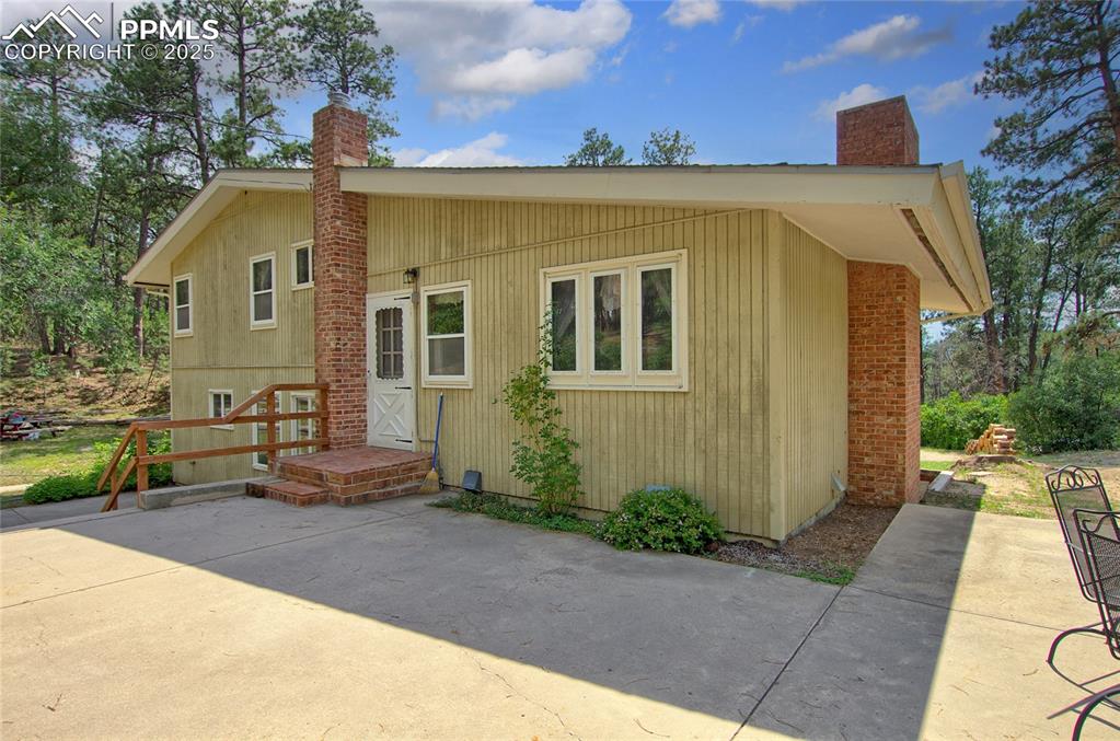 Image 2 of 43: Back of Structure