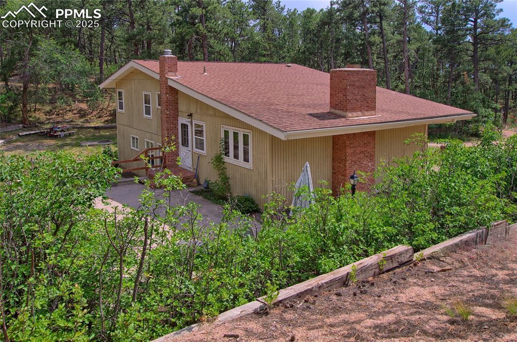 Image 31 of 43: Side of Structure