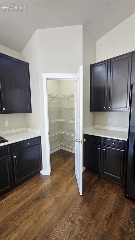 Image 8 of 50: Pantry