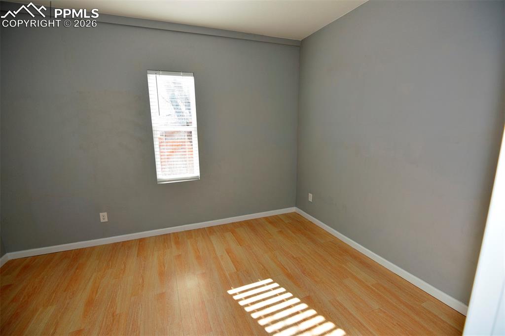 Image 13 of 23: Bedroom