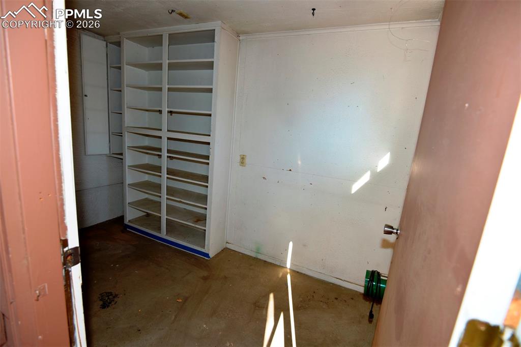 Image 21 of 23: storage room