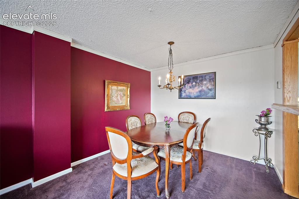 Image 12 of 29: Dining Area