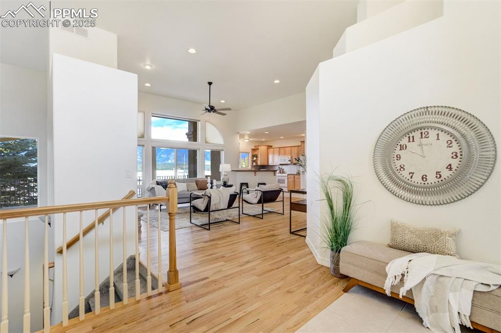 Image 14 of 50: Living Room