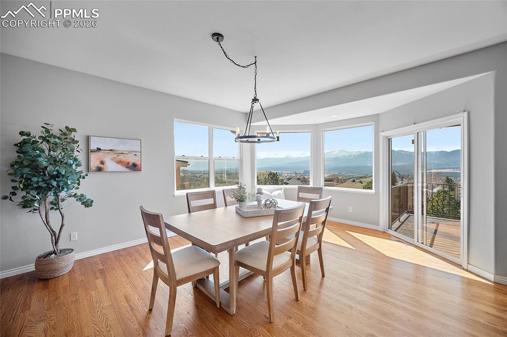 Image 26 of 49: Living Room