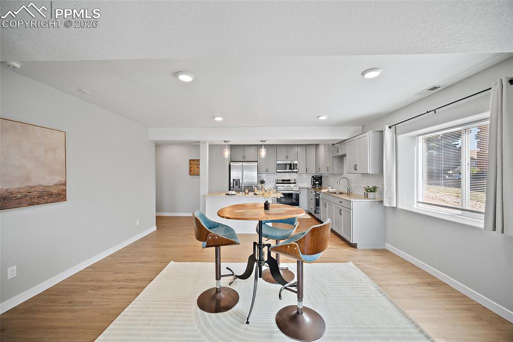 Image 35 of 49: Living Room