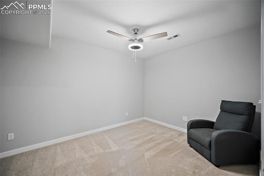 Image 39 of 49: Kitchen