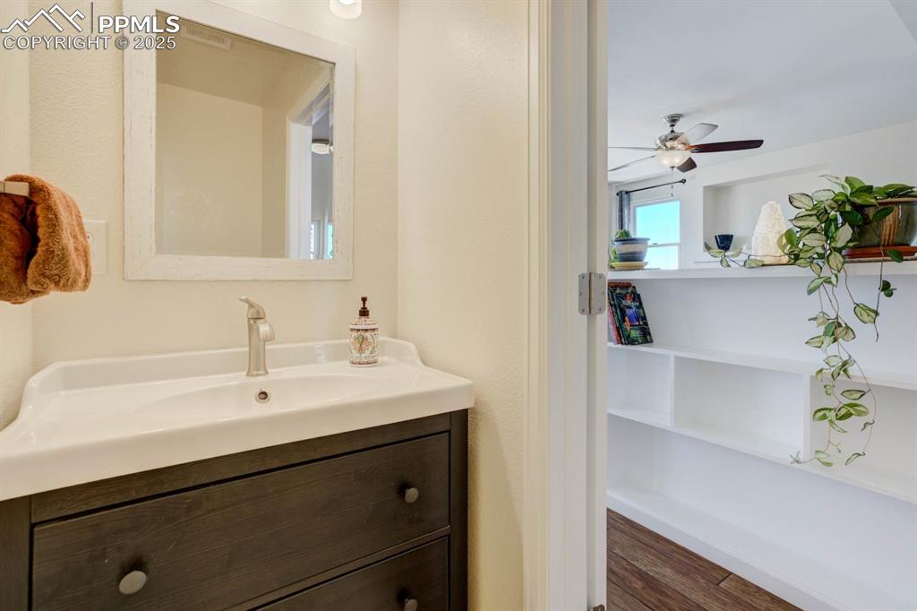 Image 9 of 50: Main level bathroom
